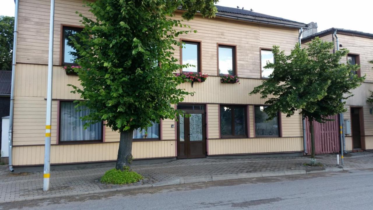 Emilie'S Apartments Liepāja Exteriör bild